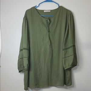 EUC Rose & Thyme Olive Green Blouse with Lace Detail Size 2X #326